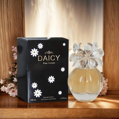 Perfume Daicy Eau de Parfum for Women 100ml in Black Star-Pattern Box with Natural Spray for Daily Wear