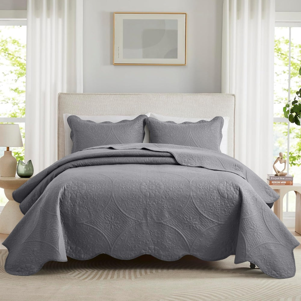 Quilted Bedspread Set 3 Piece – Soft Floral Coverlet with Pillow Shams, Lightweight Breathable Quilt for Bedroom & Guest Room, All Season Bed Cover