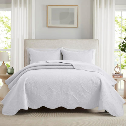 Quilted Bedspread Set 3 Piece – Soft Floral Coverlet with Pillow Shams, Lightweight Breathable Quilt for Bedroom & Guest Room, All Season Bed Cover