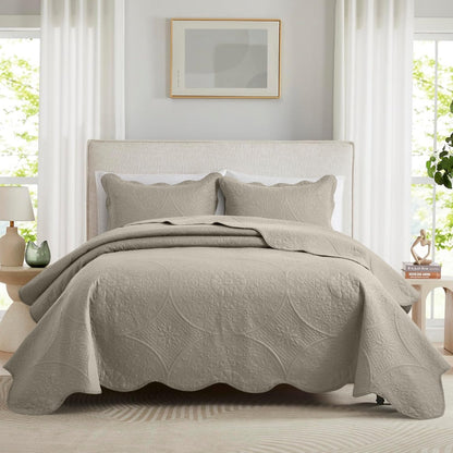Quilted Bedspread Set 3 Piece – Soft Floral Coverlet with Pillow Shams, Lightweight Breathable Quilt for Bedroom & Guest Room, All Season Bed Cover