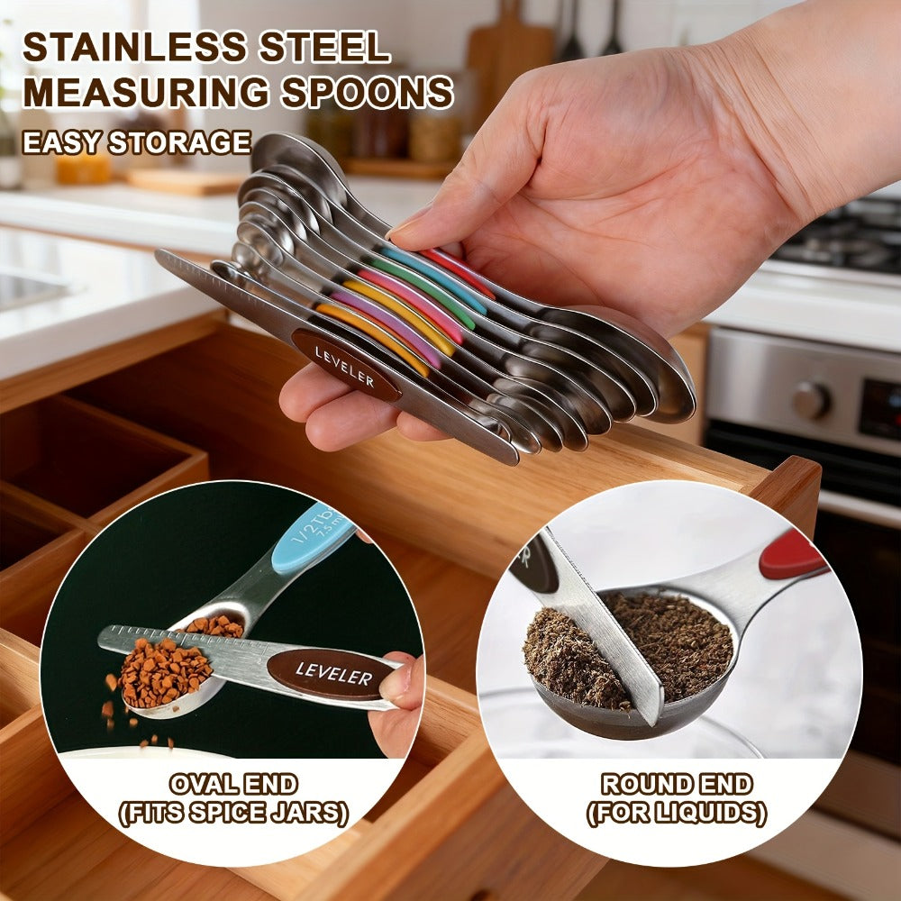 Seventeen-Piece Stainless Steel Measuring Cup and Spoon Set with Eight Cups, Eight Spoons and Leveler