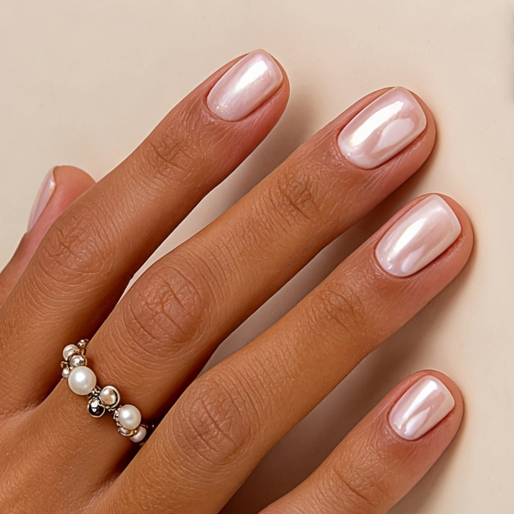 Nail Strengthening Oil with Pearl Effect Quick Dry No UV Lamp Needed - Mother of Pearl Nail Hardener Brightens Weak Soft Brittle Nails, Air Dry Formula for Women Home & Travel Use