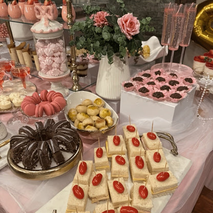 Display Stands 6pcs Five-Sided Square Buffet Risers - White Transparent Dessert Cake Display Storage Rack for Party Wedding Catering Retail Boutique Gallery Home Decor