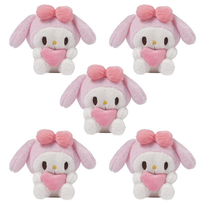 Plush Toy Heart-Holding Character Set with Five Pieces and Four Style Choices for Character Display, Room Decor and Gift Presentation