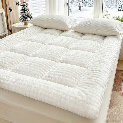 Mattress Topper Flannel Bubble Quilt with Fiber Fill, Foldable Format and Five Color Options