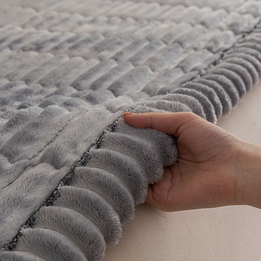 Wavy-Edge Plush Sofa Cushion Cover in Four Colors with Single-, Two-, Three- or Four-Seat Sizes