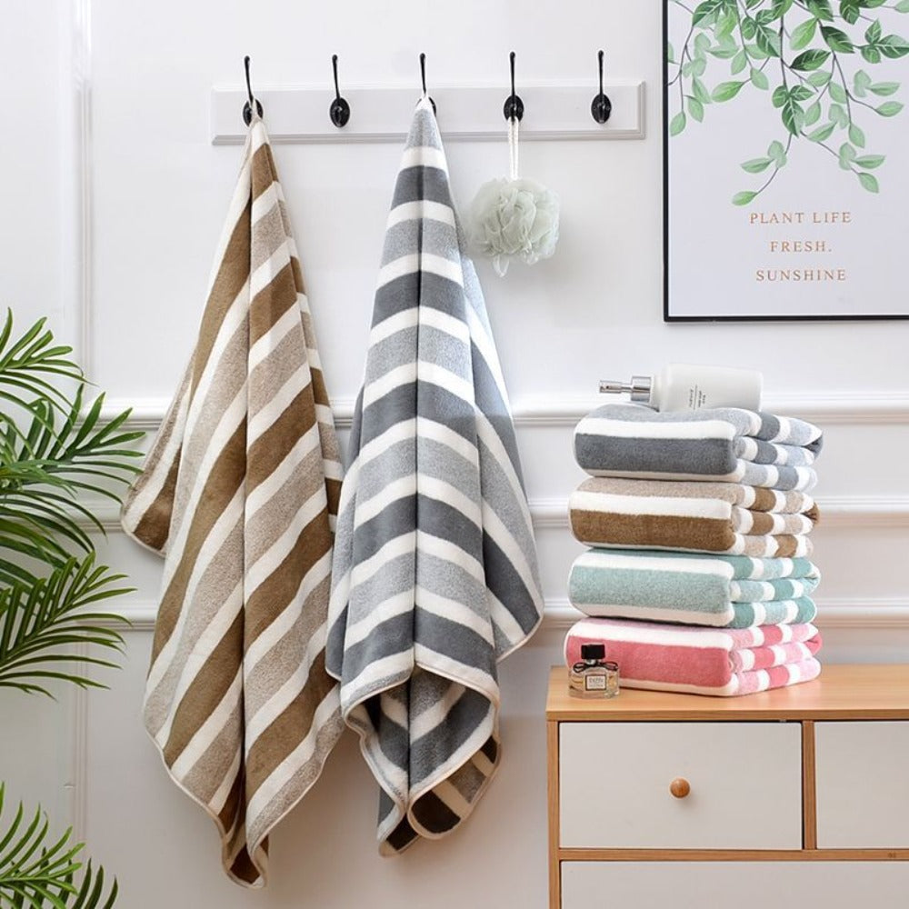 Bath Towels Set 1 or 4 Pack 346GSM Polyester Striped Towels 70 x 140cm in Four Colors for Home and Guest Use