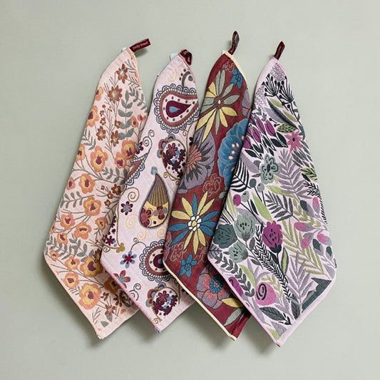 Floral Cotton Face Towels 2pcs – Soft Absorbent Wash Cloths for Home, Hotel & Spa | 14.37x15.75 In