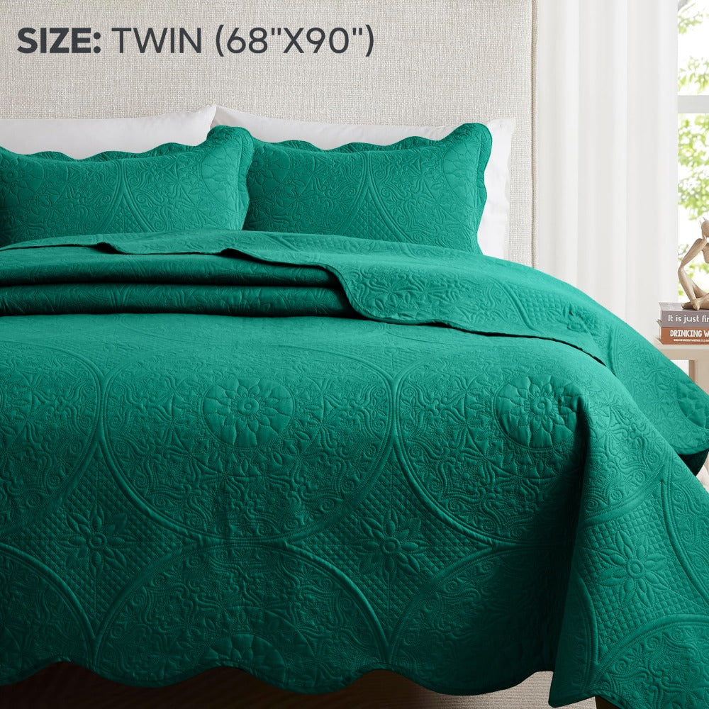 Quilted Bedspread Set 3 Piece – Soft Floral Coverlet with Pillow Shams, Lightweight Breathable Quilt for Bedroom & Guest Room, All Season Bed Cover