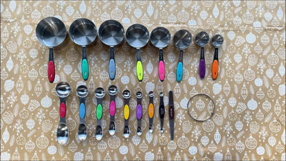 Seventeen-Piece Stainless Steel Measuring Cup and Spoon Set with Eight Cups, Eight Spoons and Leveler