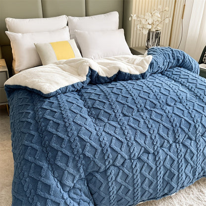 Plush Thick Comforter Blanket – Premium Warm Winter Duvet with 100% Microfiber Fill, Soft Fluffy Bedding for Bedroom & Hotel, Machine Washable (Twin, Full, Queen – Grey & Blue, Excludes Pillowcase)