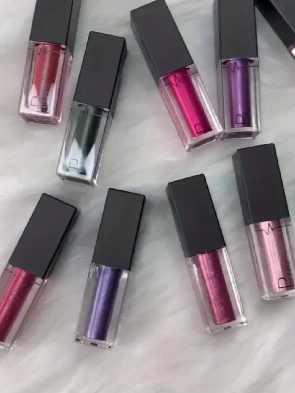 Metallic Shimmer Liquid Lip Color with 22 Numbered Shades, 7.2cm Clear Tube and Wand Applicator