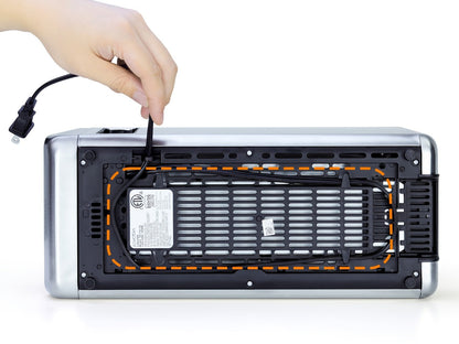 Long-Slot Four-Slice Toaster with Touch Screen, Six Shade Levels and Removable Slide-Out Crumb Tray