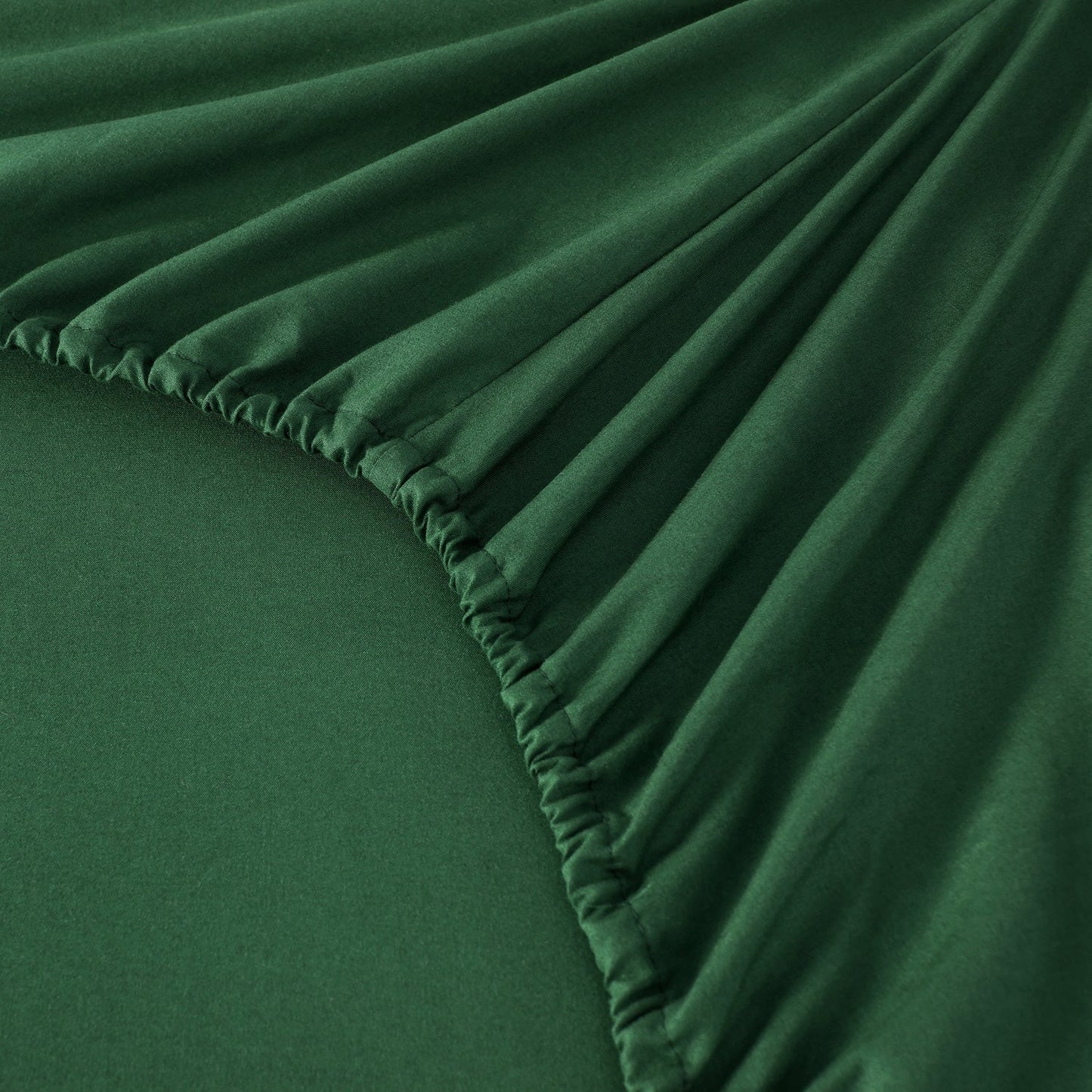 Bed Sheet Set 100 GSM Microfiber in 4- or 6-Piece Configuration with Four Sizes and Twelve Solid Colors