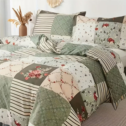 3-Piece Duvet Cover Set with Floral Patchwork Print in Blue, Green or Pink and Four Size Options