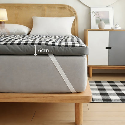 Mattress Topper Flannel Bubble Quilt with Fiber Fill, Foldable Format and Five Color Options
