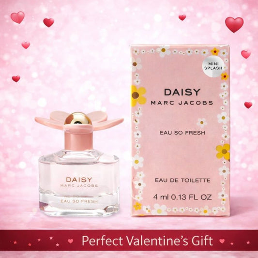 Marc Jacobs Daisy Eau So Fresh Mini EDT Spray for Women – Fresh Floral Fruity Scent, Travel Size 4ml 0.13 oz, Purse Perfume Gift for Her