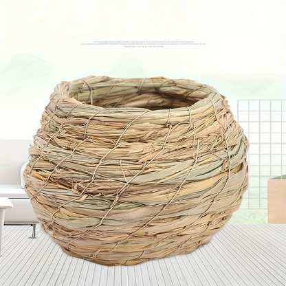 Handwoven Straw Nesting Basket with Soft Inner Lining, Round Opening and 12 cm Pictured Diameter