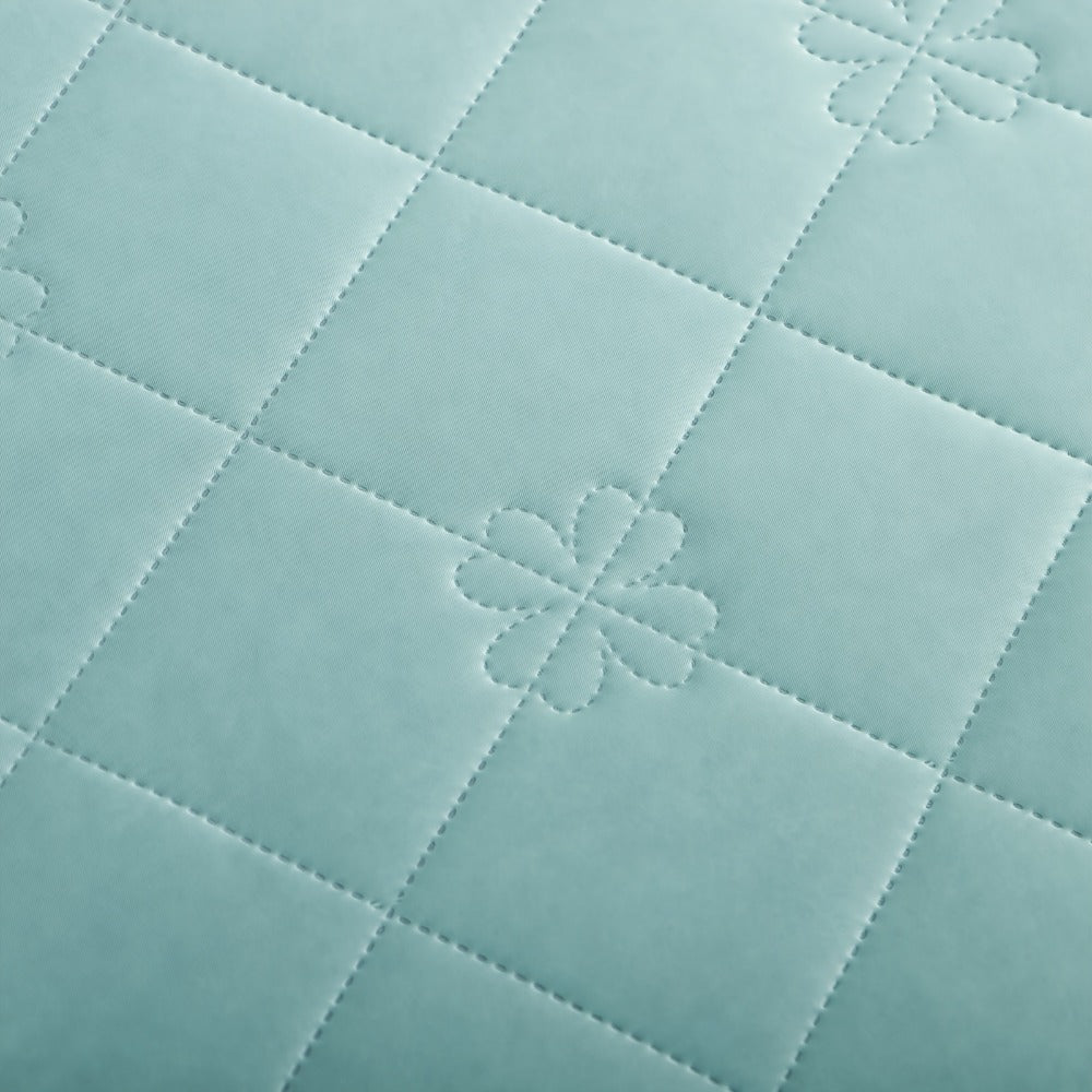 Embossed Diamond-Pattern Summer Blanket in Six Colors with Throw, Twin and Full Size Labels