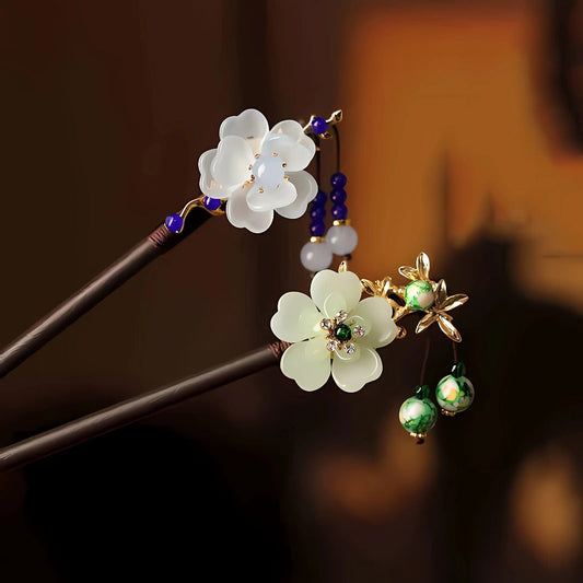 Hair Accessories Five-Piece Wooden Flower Hairpin Set in Mixed Finishes for Buns and Updos