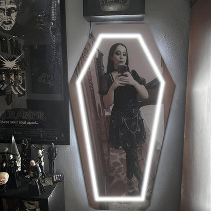 Gothic Coffin Shaped Neon Wall Mirror USB Powered LED Neon Light Mirror Irregular Decorative for Entryways, Bedrooms and Living Spaces