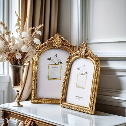 Ornate Gold Picture Frame with Baroque Scrollwork, 19 x 12.3cm Outer Size and Tabletop Stand