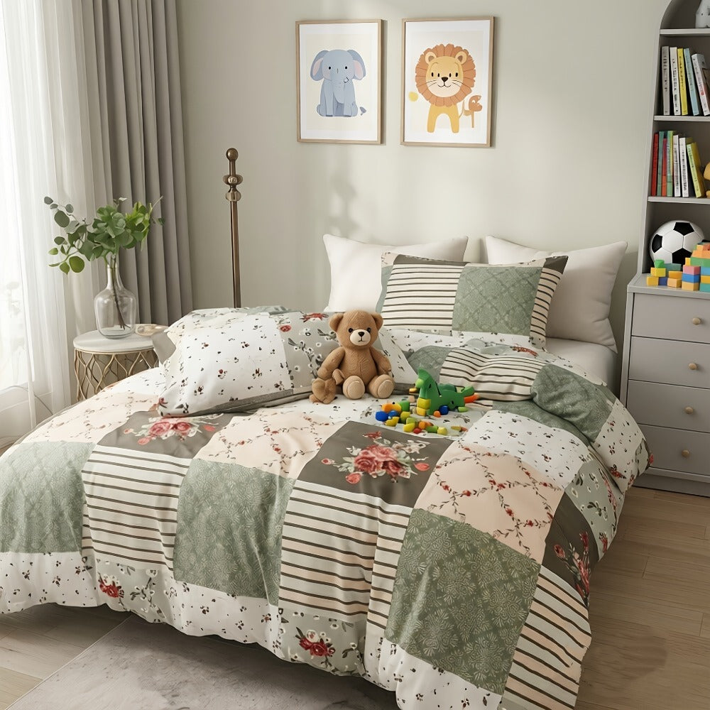 3-Piece Duvet Cover Set with Floral Patchwork Print in Blue, Green or Pink and Four Size Options