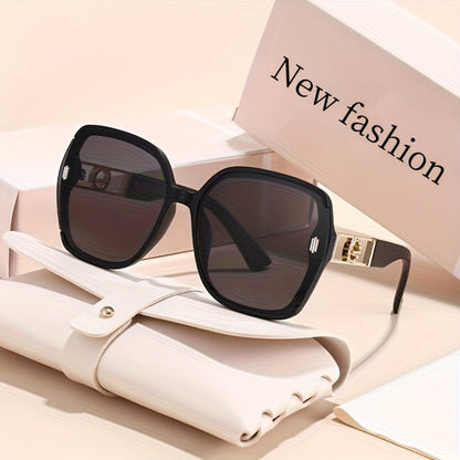 Fashion Glasses - Retro Rectangle Women Anti-Reflective PC Lens Lightweight Plastic Frame - product detail view 3