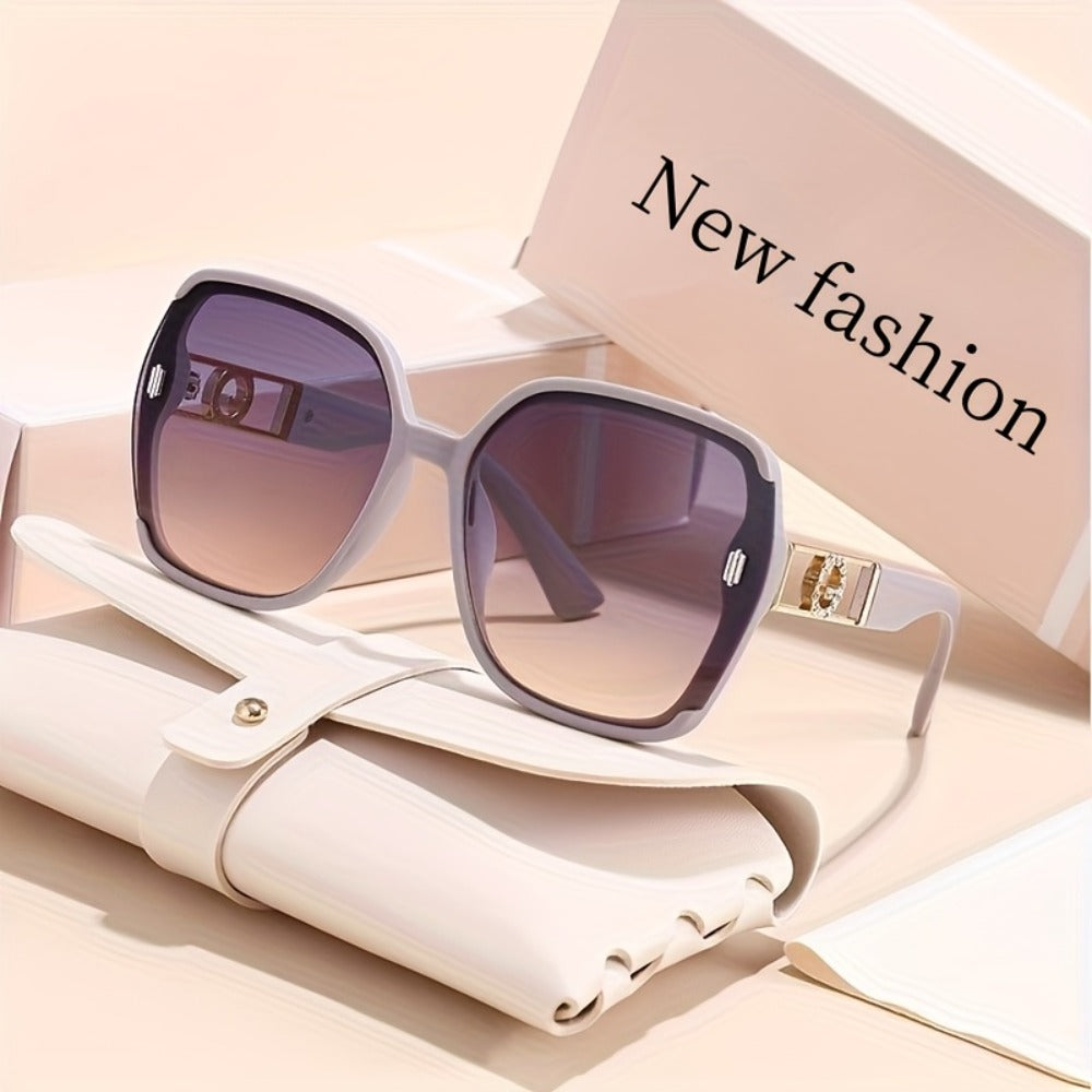 Fashion Glasses - Retro Rectangle Women Anti-Reflective PC Lens Lightweight Plastic Frame - product detail view 4