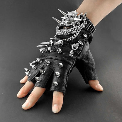 Gloves - Steampunk Leather Fingerless Men Motorcycle Biker with Rivet Chain - product detail view 4