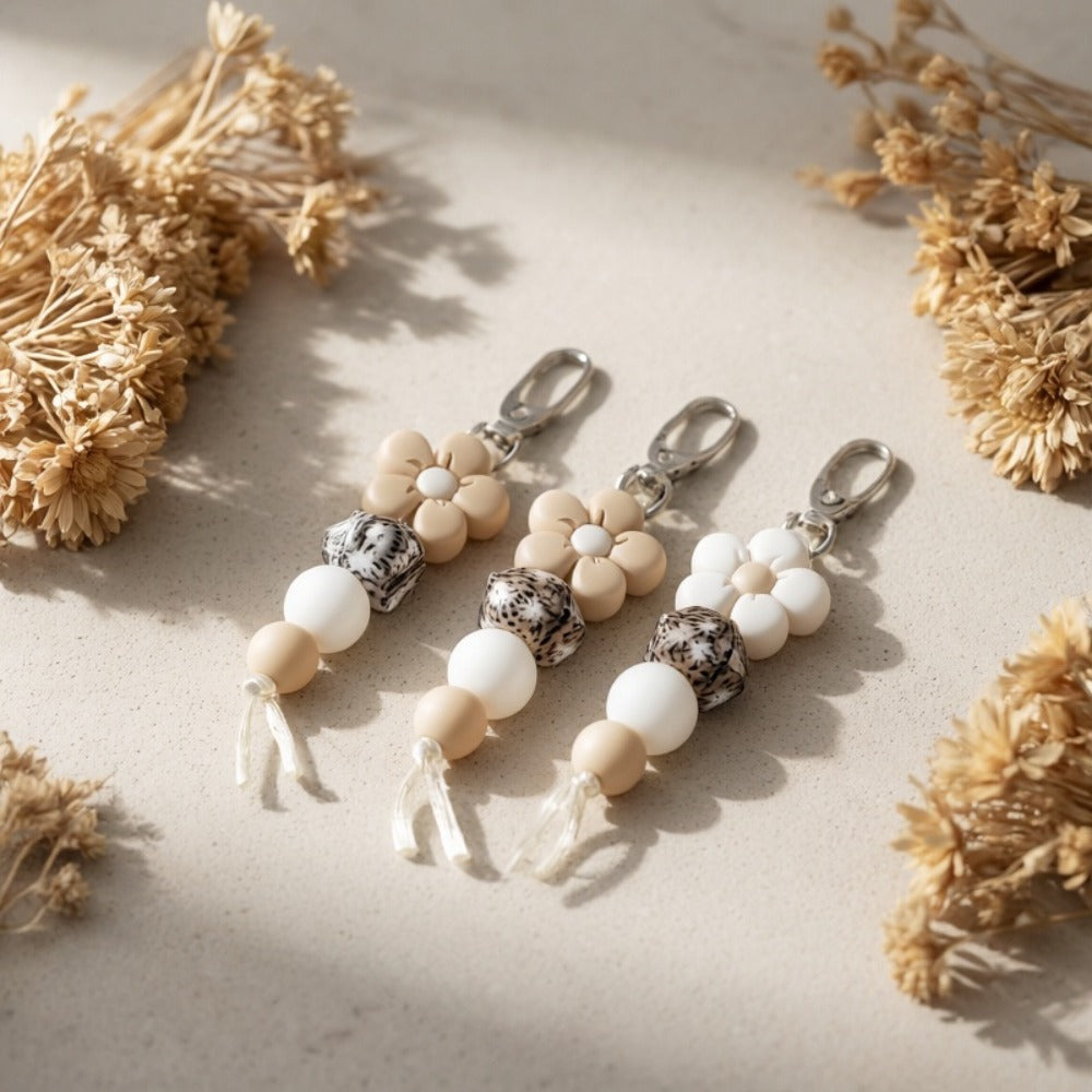Keychain - Flower Bead Set 3 Pcs - Cute Mini Floral Beaded for Women Girls, Handmade - product detail view 6