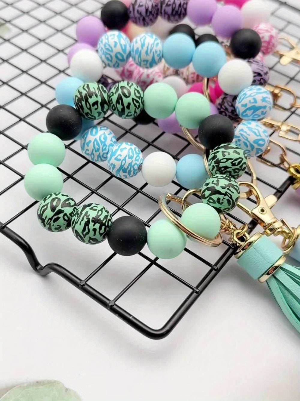 Keychain - Wooden Bead Set 6 Pcs - Leopard Print Tassel Boho for Women, Handmade - product detail view 7