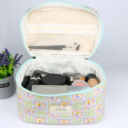 Travel Makeup Bag – 2-Piece, Quilted, Large Capacity, for Travel – detail view 23