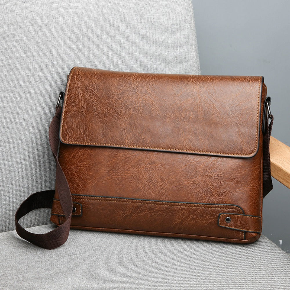 Men's Crossbody Bag – Large Capacity, Multi-Pocket, Adjustable Strap, for Everyday Use – front view