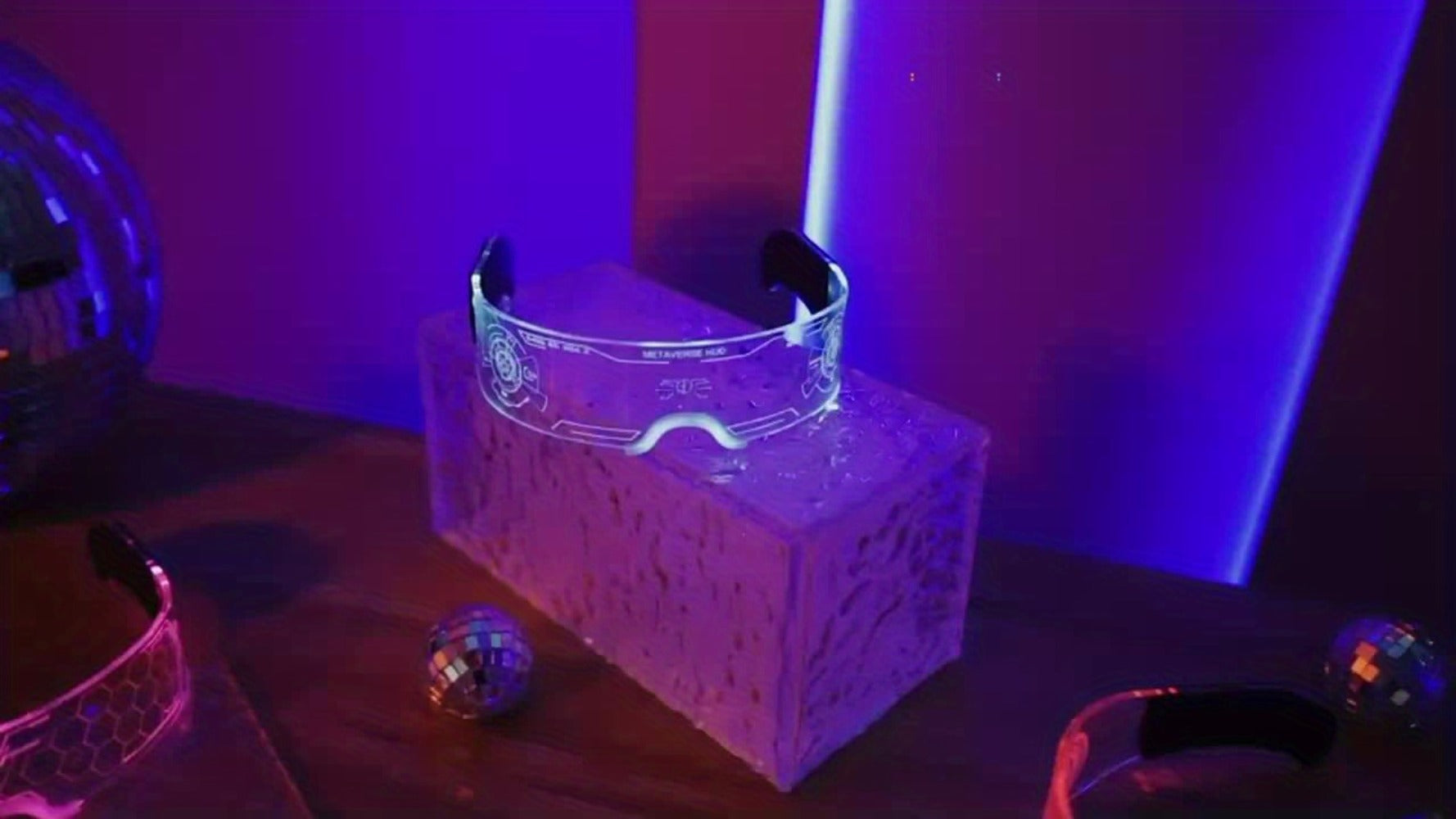 Party Accessories - LED Light Up Glasses 2 Pack 7 Colors 4 Lighting Modes Honeycomb Visor - product detail view 10