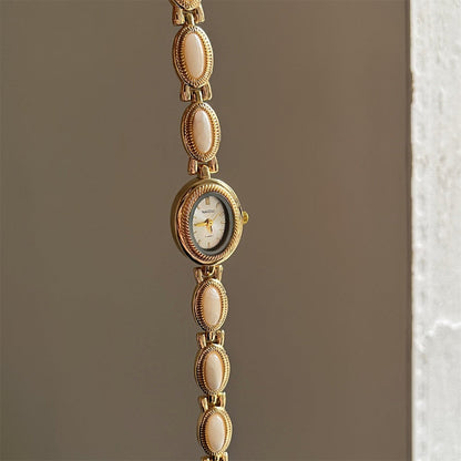 Women's Quartz Watch - Retro Bracelet for Light Luxury French Style Ladies Wristwatch with Band - product detail view 14