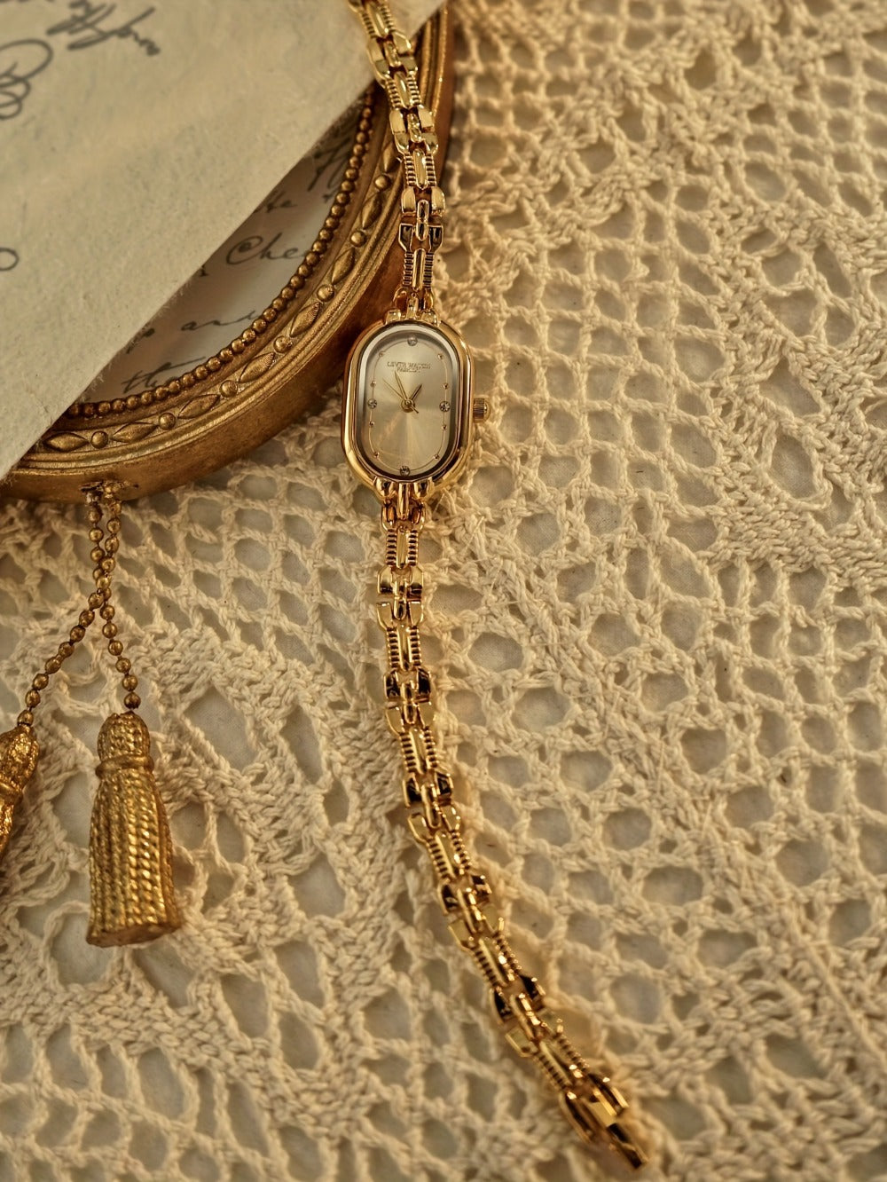 Women's Quartz Watch - 's Vintage Luxury Bracelet Rhinestone Oval Case Japanese Movement Gold - product detail view 12