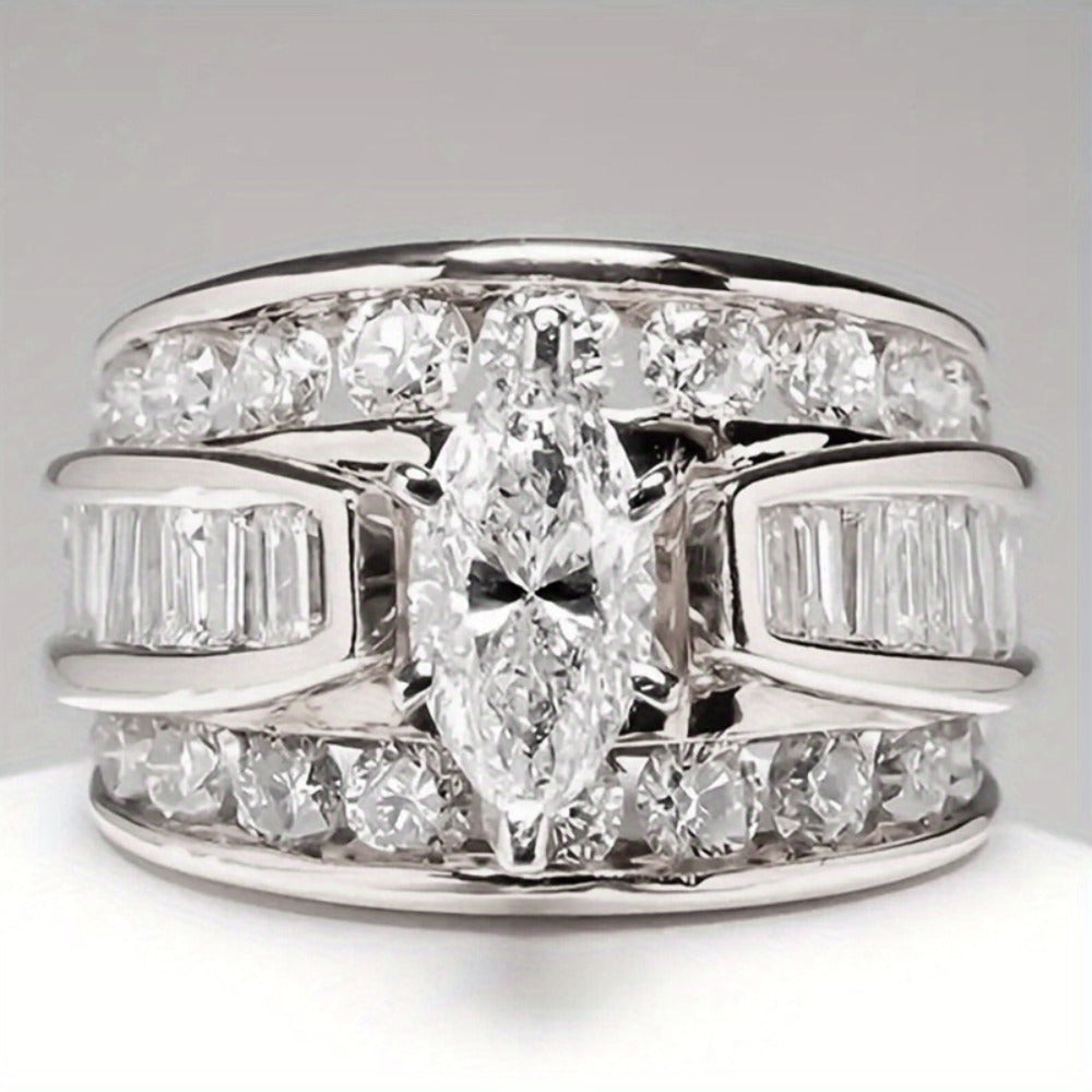 Stackable Rings for Women - Wide Band Ring Set 2Pcs for - Vintage Elegant Engagement Ring Set, Silver - product detail view