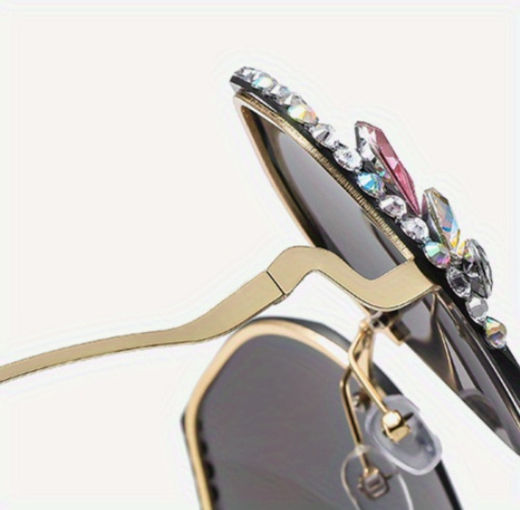 Sunglasses for Women - Diamond for Premium Gradient Lenses with Protective Case Glamour Fashion - product detail view 21