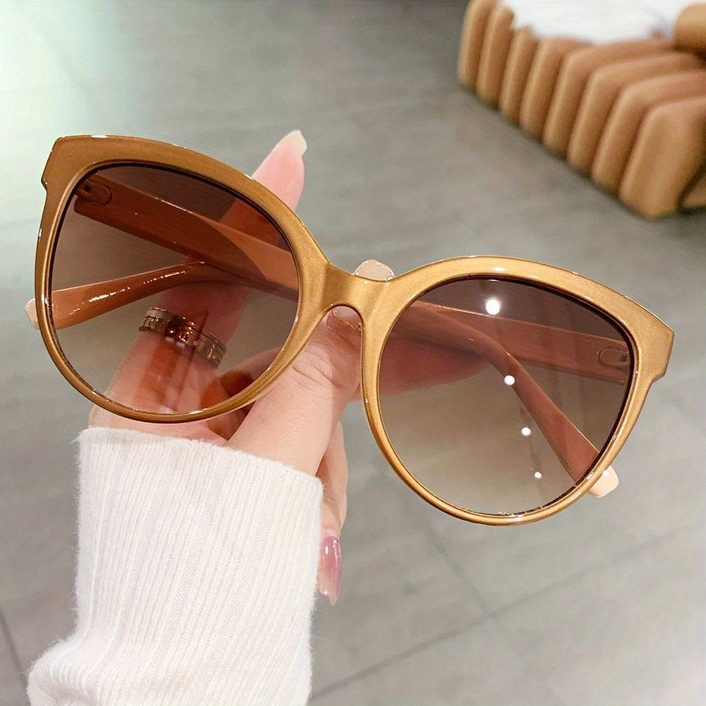 Sunglasses for Women - Oversized Cat Eye for UV Protection Y2K Luxury Fashion Shades Lightweight - product detail view 14