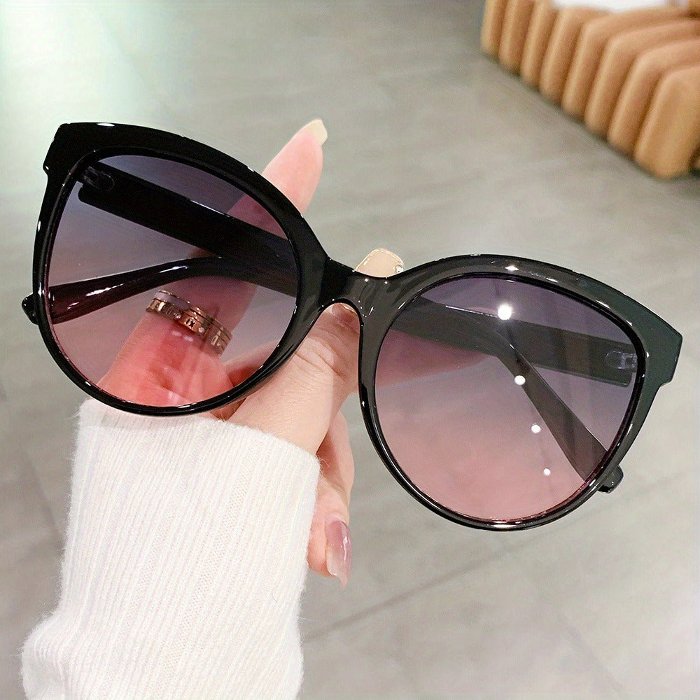 Sunglasses for Women - Oversized Cat Eye for UV Protection Y2K Luxury Fashion Shades Lightweight - product detail view 17