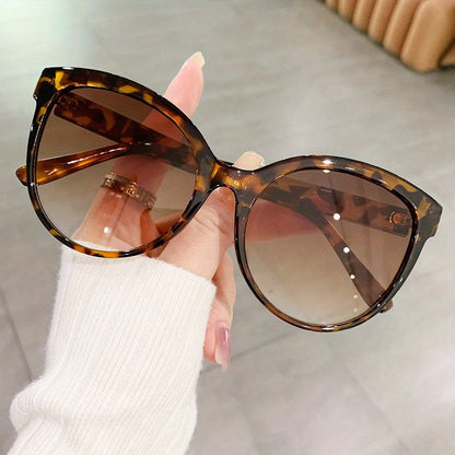 Sunglasses for Women - Oversized Cat Eye for UV Protection Y2K Luxury Fashion Shades Lightweight - product detail view 18