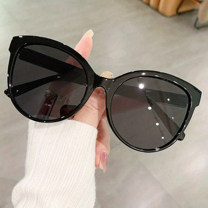 Sunglasses for Women - Oversized Cat Eye for UV Protection Y2K Luxury Fashion Shades Lightweight - product detail view 19