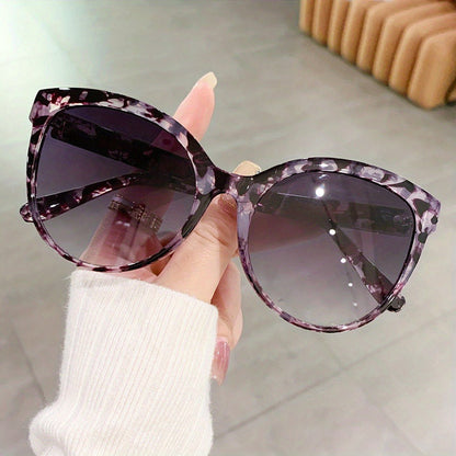 Sunglasses for Women - Oversized Cat Eye for UV Protection Y2K Luxury Fashion Shades Lightweight - product detail view 20