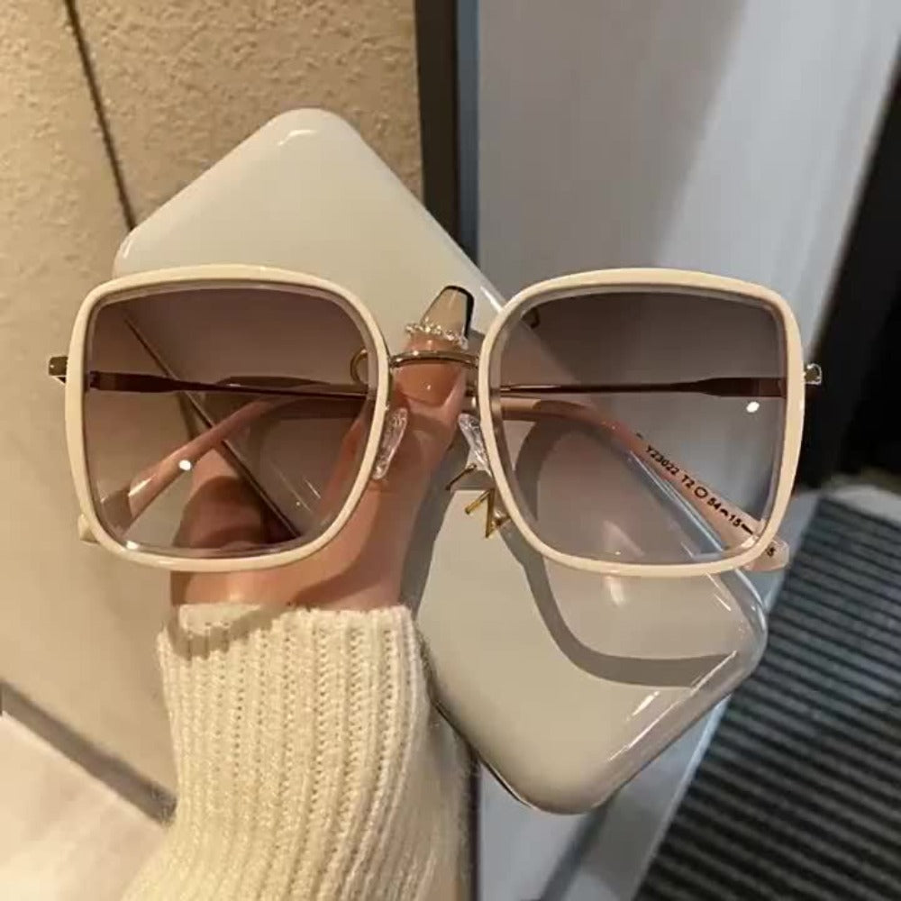Sunglasses for Men - Oversized Square Gradient UV400 for Women - Trendy Unisex Fashion Eyewear - product detail view 12