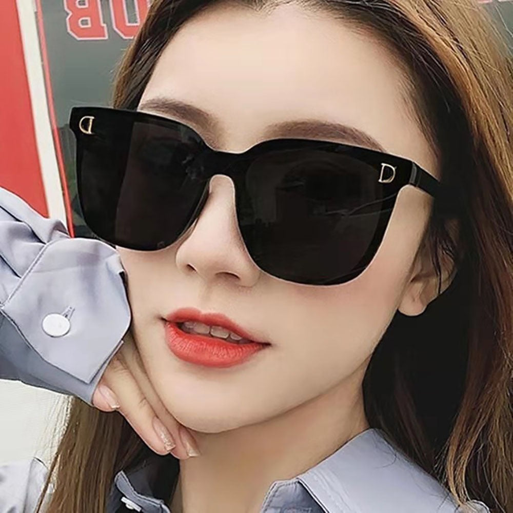Sunglasses for Women - Retro D-Shape Anti-Reflective PC Lenses Lightweight Fashion Eyewear for - product detail view 12