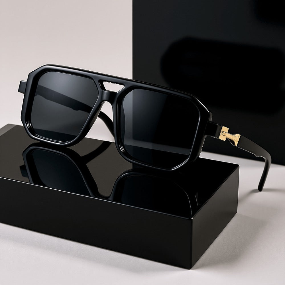 Sunglasses for Men - Retro Square UV400 Oversized Frame - Tortoiseshell Arms Unisex Fashion - product detail view 3
