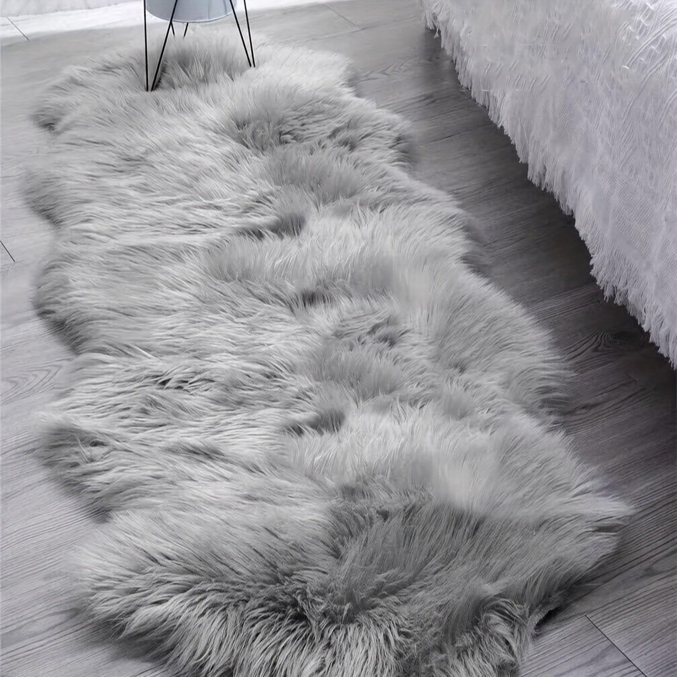 Soft Fluffy Wavy Area Rug Imitation Plush Carpet for Living Room Bedroom Modern Decorative Non-Slip Floor Mat Multi-Size Options