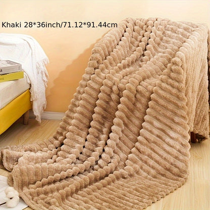 500gsm Heavy Plush Blanket – Ultra Thick Soft Warm Fluffy Blanket for Bed, Sofa & Travel, Baby to Double Size, 5 Colors