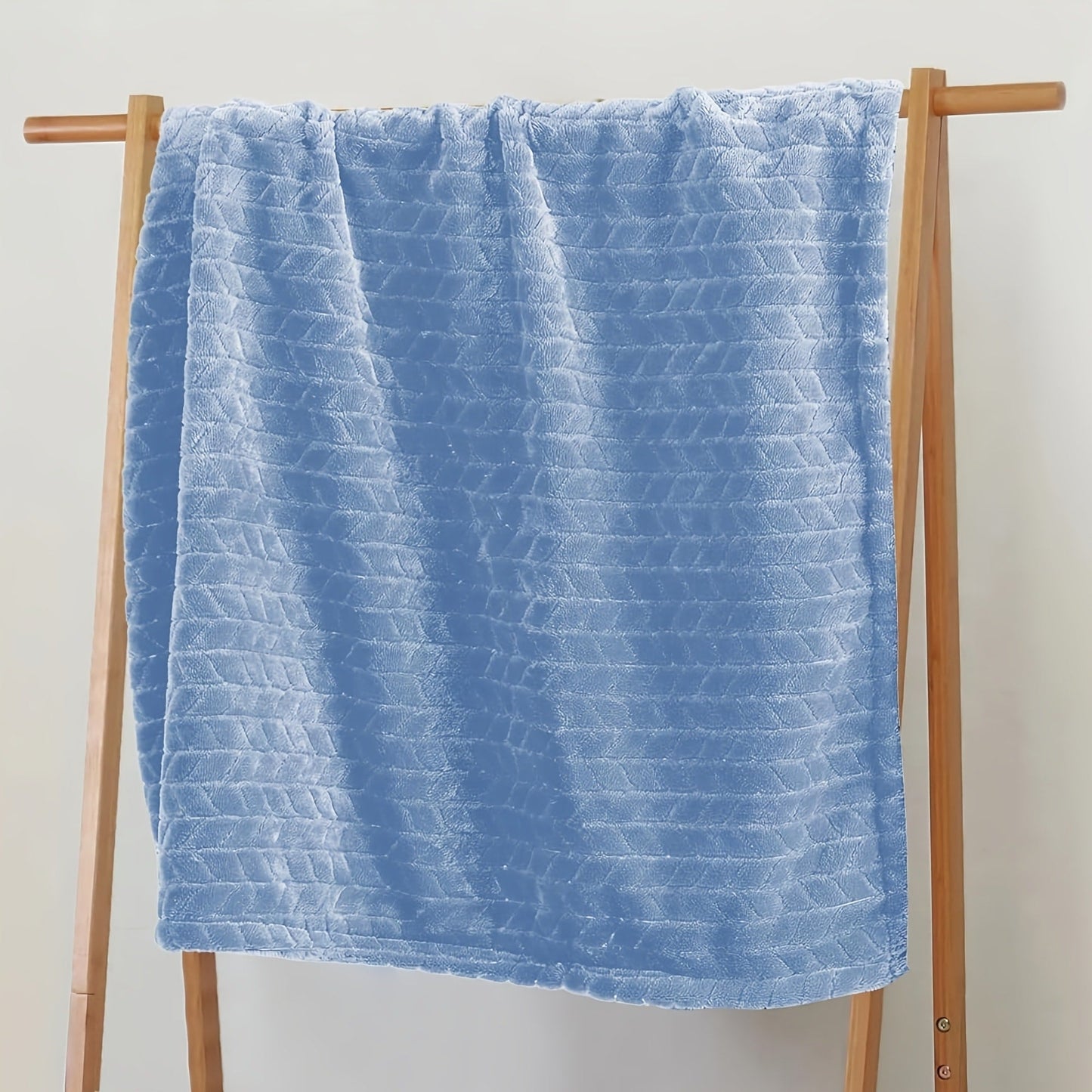 Quilted Flannel Throw Blanket – 180-200gsm Soft Warm All-Season Bed Cover, 17 Patterns, Rhinestone & Checker Designs, 2 Sizes
